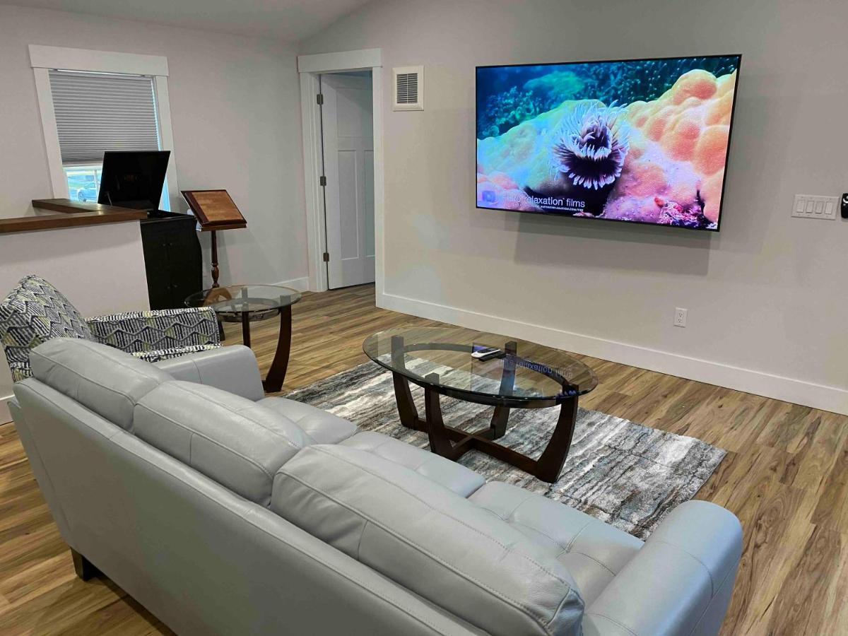 Modern 2Br 2Ba With King Bed-Fast Wi-Fi 75 Inch Oled Tv Villa วิลมิงตัน ภายนอก รูปภาพ